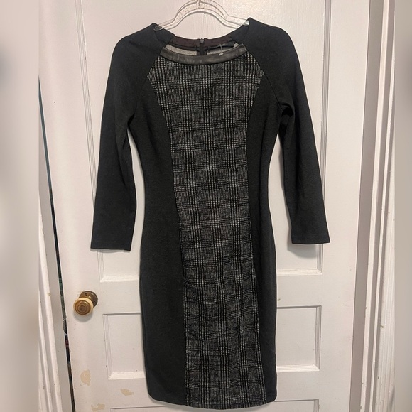 Weekend Max Mara Sheath
Gray Long Sleeve Wool  Romina Jersey Dress Size S $478 - Picture 2 of 7